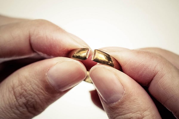 آیا طلای شکسته برای سرمایه گذاری مناسب است؟