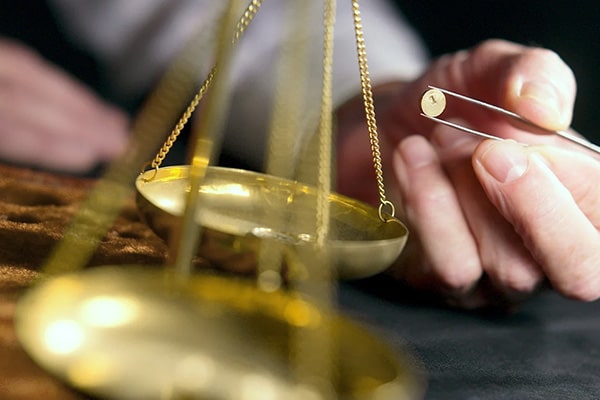 گرم؛ واحد اصلی اندازه گیری طلا